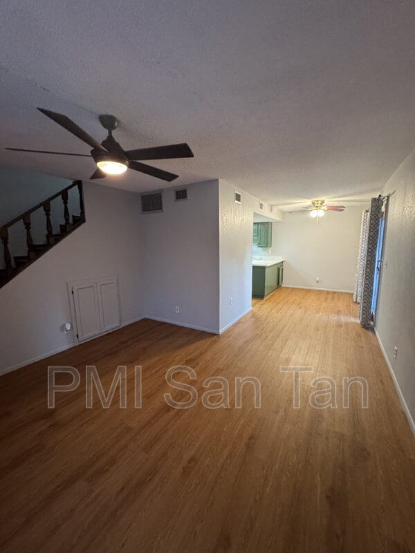 Building Photo - 834 E Fountain St