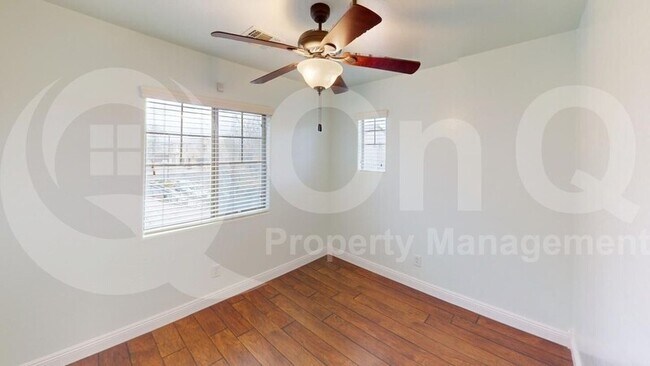 Foto del edificio - 14905 W Ashland Ave