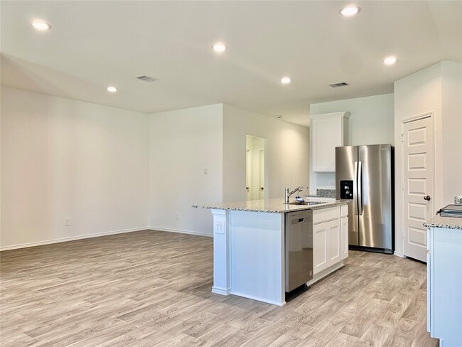 Foto del edificio - 2213 Laurel Bloom Ln