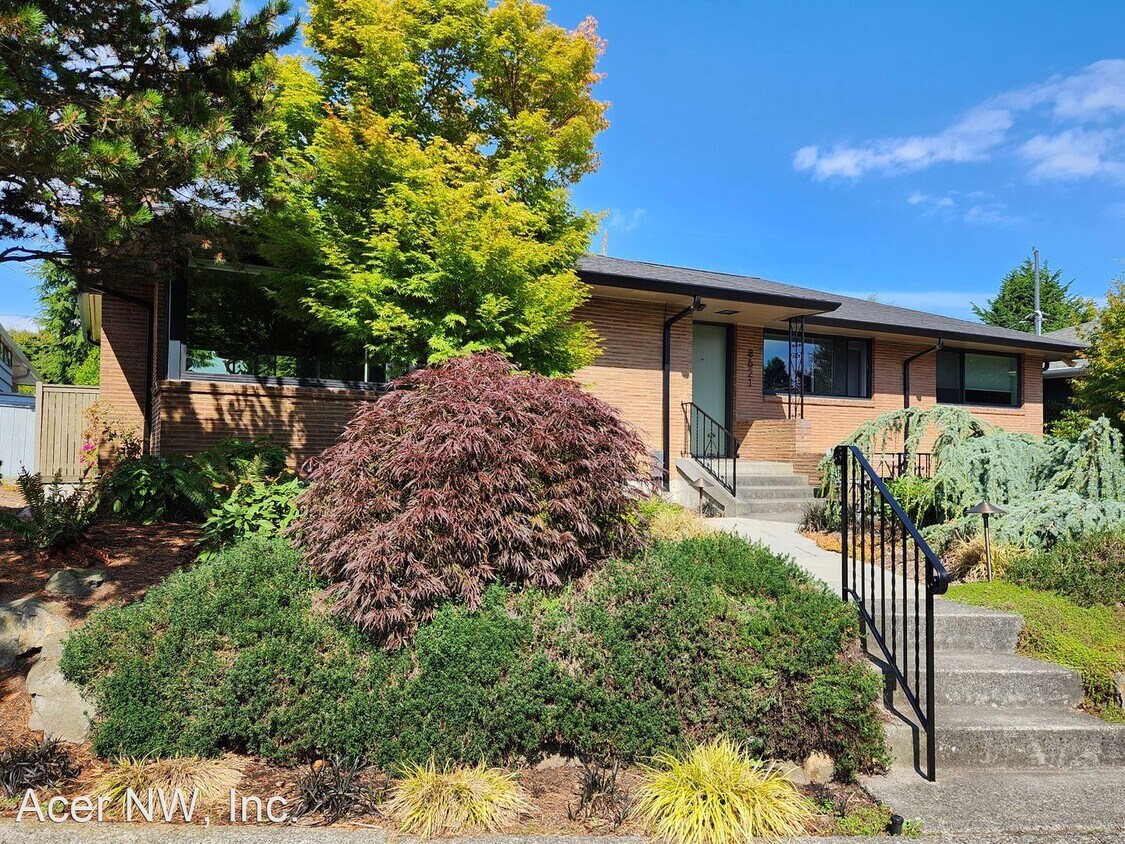 3 br, 2.5 bath House 8621 23rd Ave NW House Rental in Seattle, WA