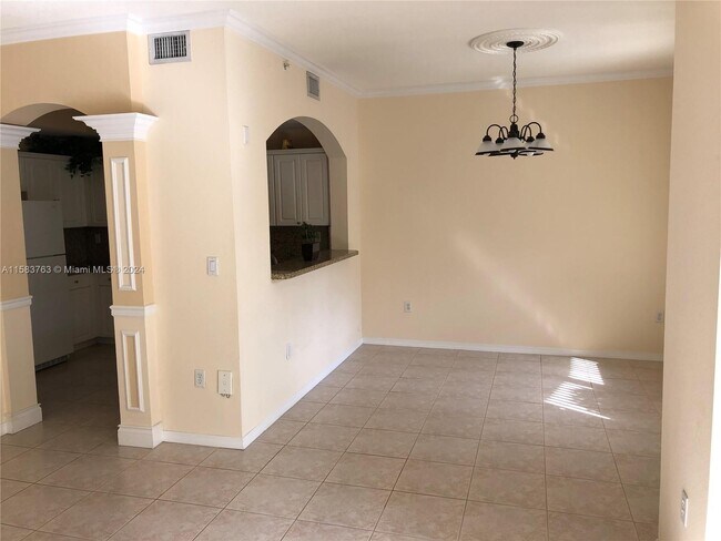 Building Photo - 8912 W Flagler St