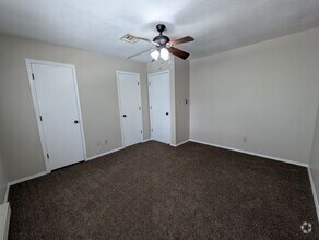 Building Photo - 4408 W Bellview Dr
