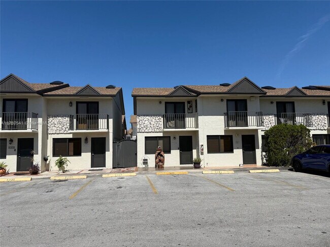 Foto del edificio - 5301 W 22nd Ct