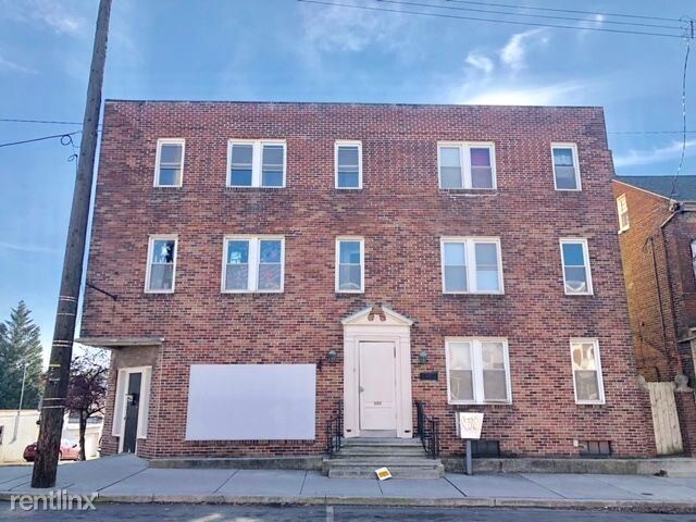 Foto principal - 958 E Market St