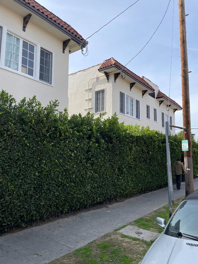 Foto del edificio - 5550 Sierra Vista Ave