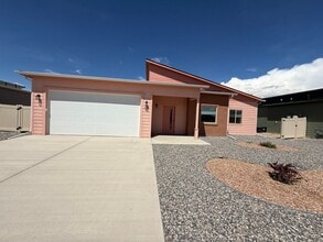 Building Photo - 3136 Platte River Dr