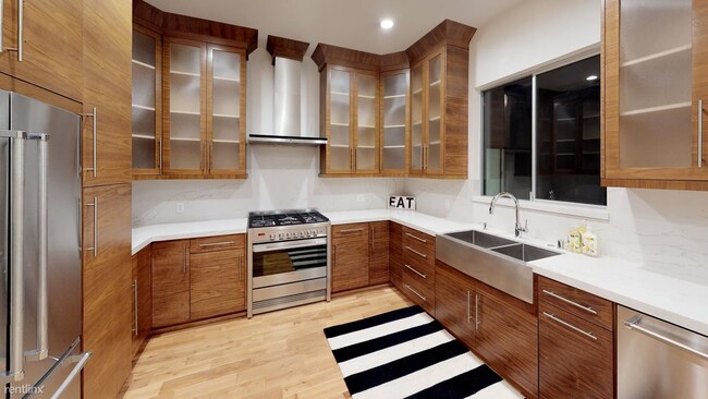 Building Photo - 1 br, 1 bath House - 3381 Descanso Dr Priv...