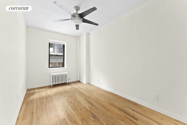 Foto del edificio - 31 E 20th St