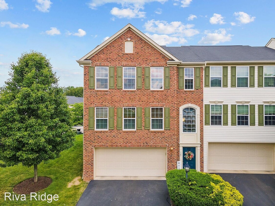 Primary Photo - 3 br, 2.5 bath House - 127 Kensington Drive