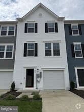 Building Photo - 95 Gray Silver Rd