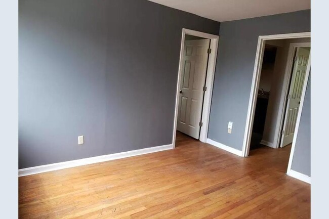 Foto del edificio - 2340 Harrison Ave