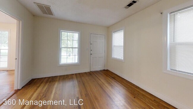 Foto del edificio - 3 br, 2 bath House - 916 Lakeview Dr