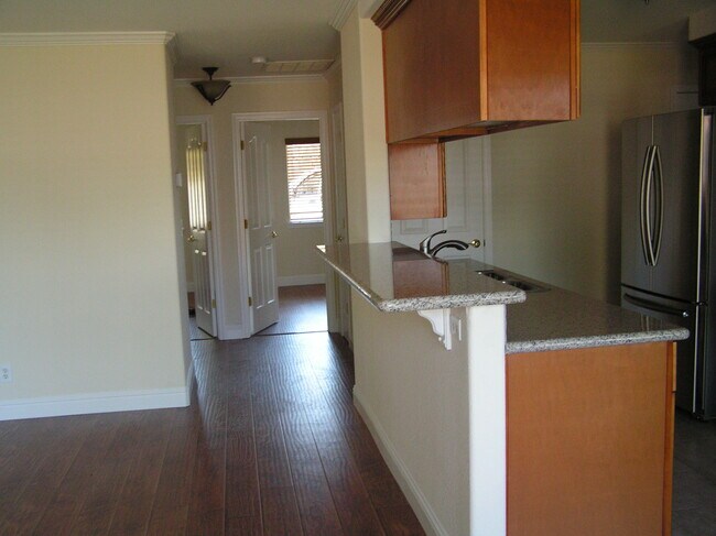 Building Photo - 2740 Wilson Ave