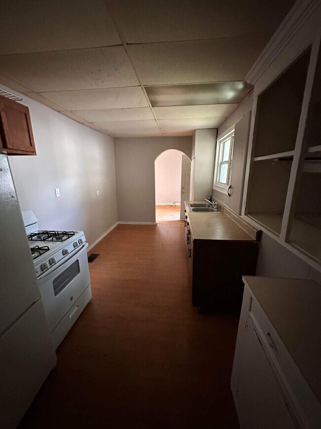 Building Photo - 53 Orchard Ave
