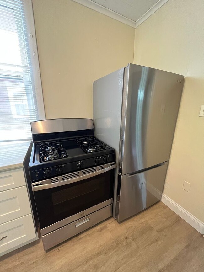 Foto del edificio - Newly Renovated 1 BD, 1 BA Apartment in Ca...