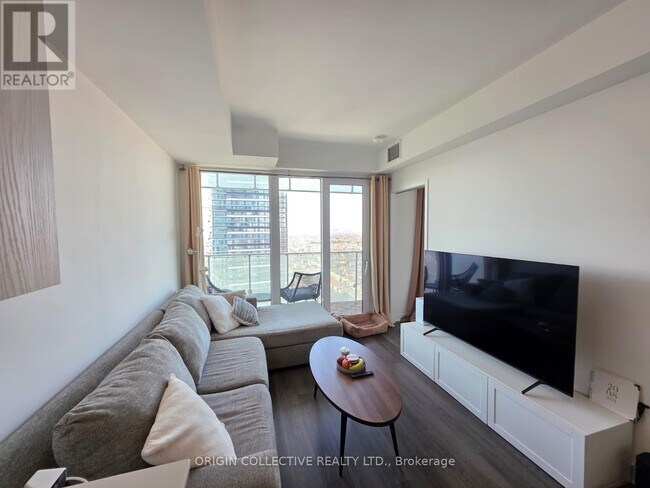 Photo du bâtiment - 3900 Confederation Pkwy