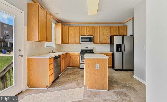 Building Photo - 5915 Furley Way