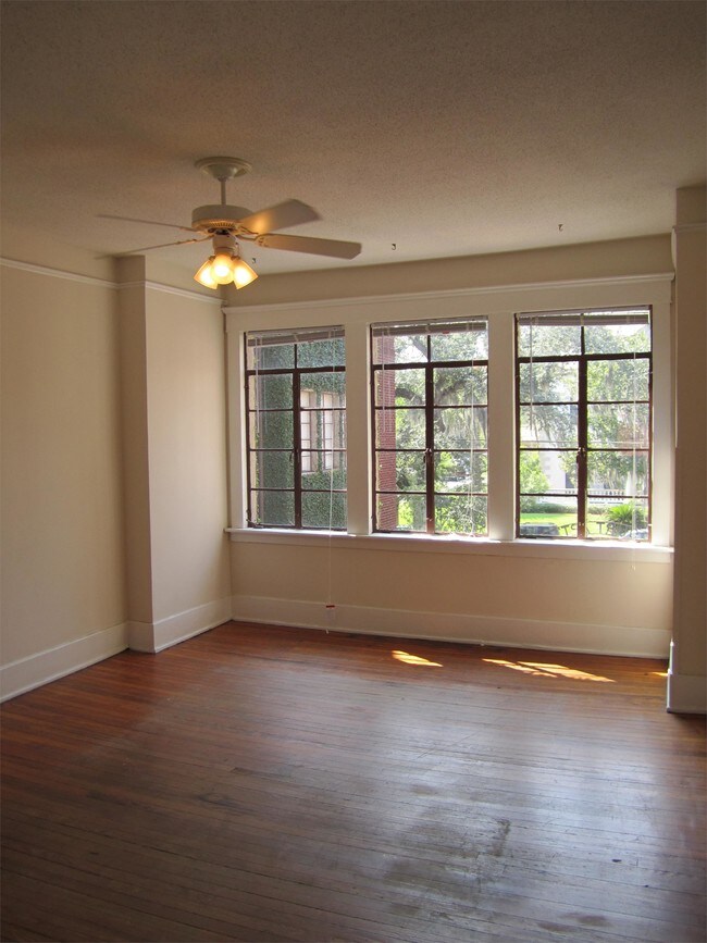 Foto del edificio - 1712 Abercorn St