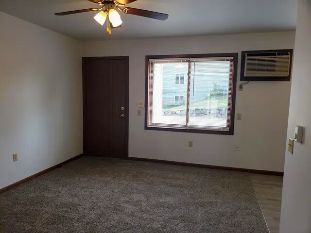 Foto del edificio - 687 Wood Violet Ln