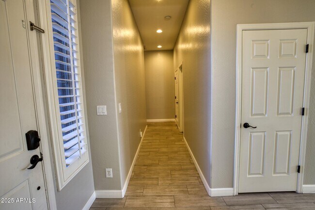 Building Photo - 38540 N Vista Hills Ct