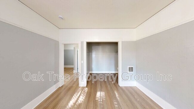 Foto del edificio - 547 24th St