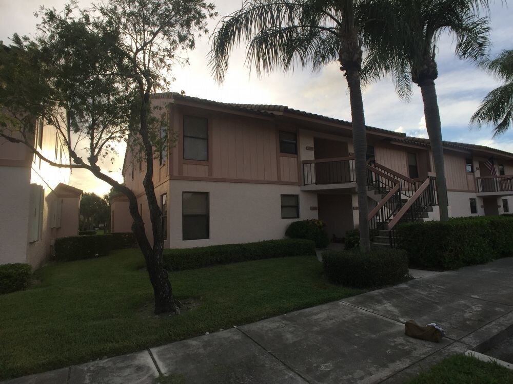 Foto del edificio - Beautiful 2 Bedroom Boca Raton Townhome