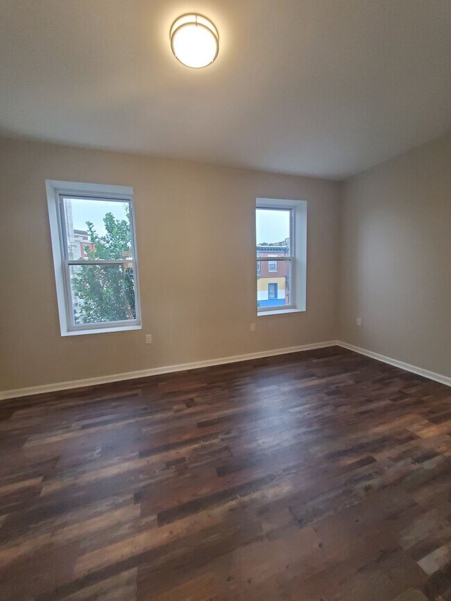 Foto del edificio - 1466 N 52nd St