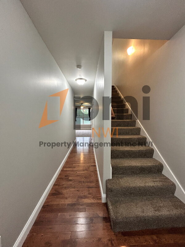 Building Photo - 4000 Silhavy Rd
