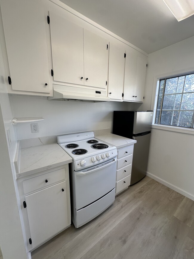 Building Photo - 2919 Fulton St