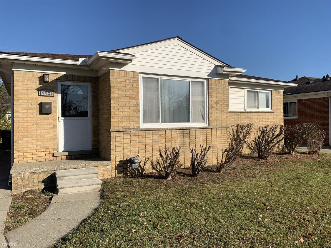 Primary Photo - 3 br, 1.5 bath House - 14420 Lincoln St