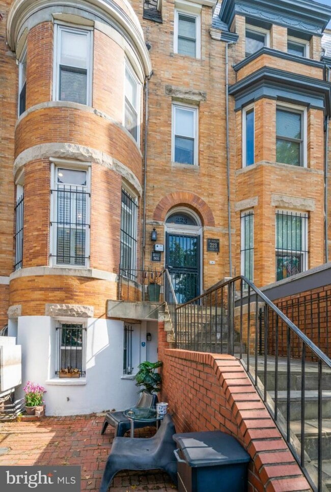 Building Photo - 223 Florida Ave NW