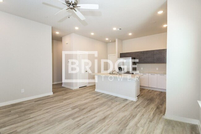 Building Photo - 1337 Creekbank Drive