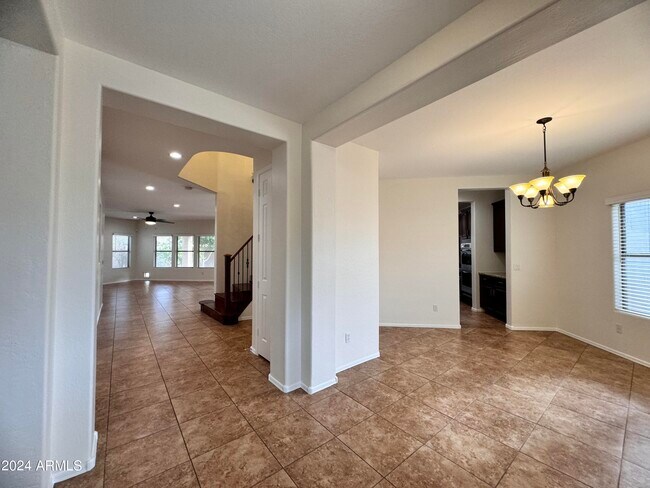 Foto del edificio - 14141 N 136th Ln