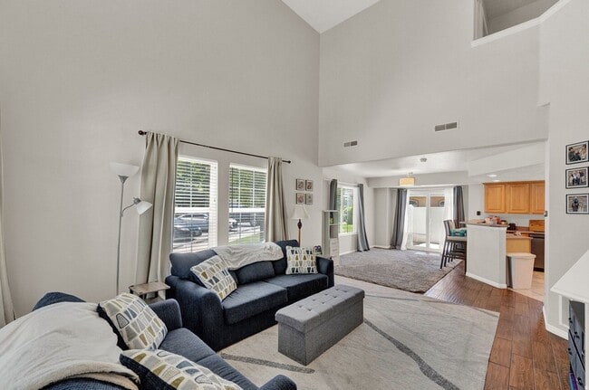 Building Photo - 11976 Draperville Ave