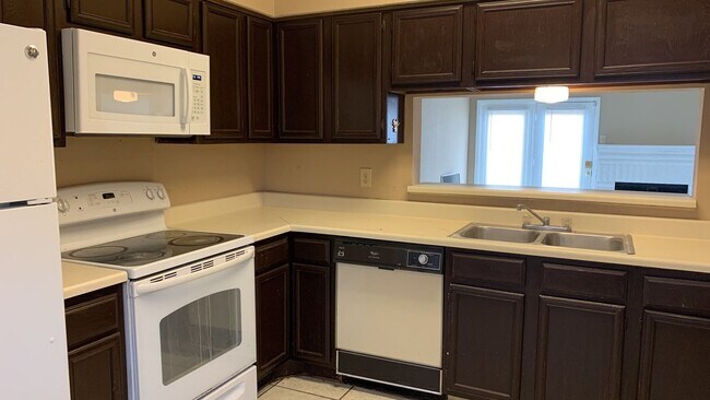 Building Photo - 12500 Brookglade Cir