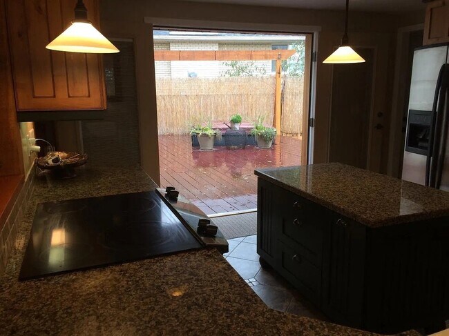 Foto del edificio - 2676 E Apple Blossom Ln