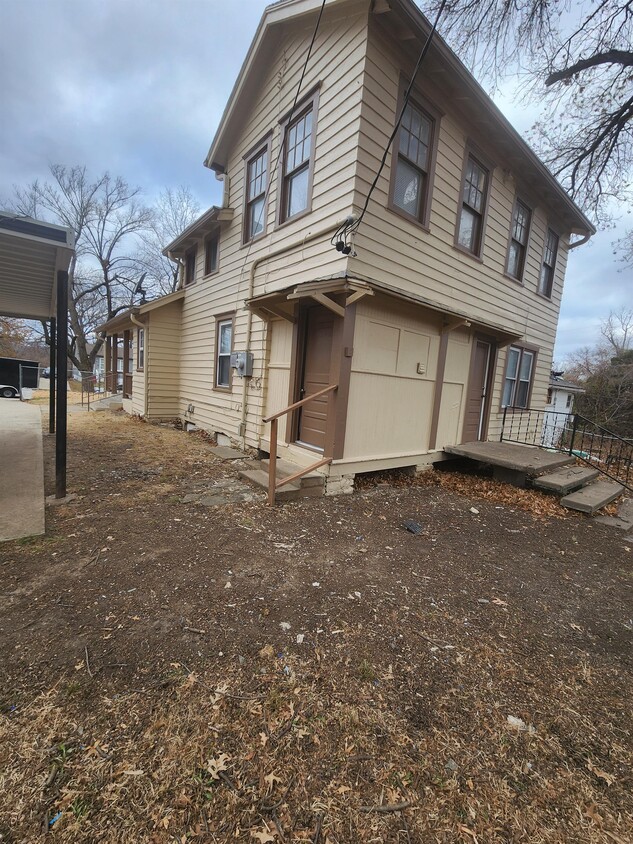 5915 Elmwood Ave, Kansas City, MO 64130 House Rental in Kansas City