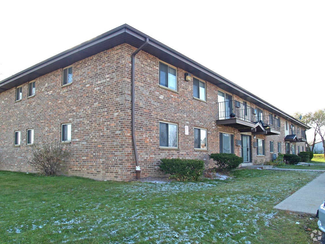 Building Photo - Parkside at 76th