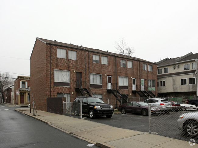 Building Photo - Lipscomb Square