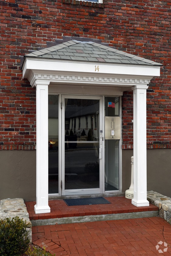 Building Photo - 8-14 Dudley St