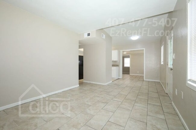 Building Photo - 5604 Cortez Dr