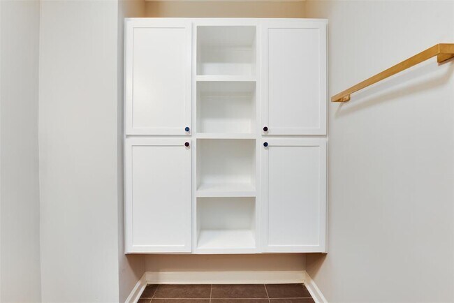 Building Photo - 3406 Norhill Blvd