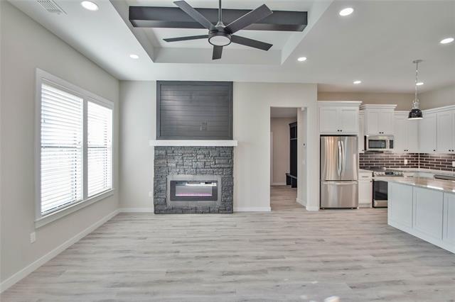 Building Photo - 828 Corral Dr