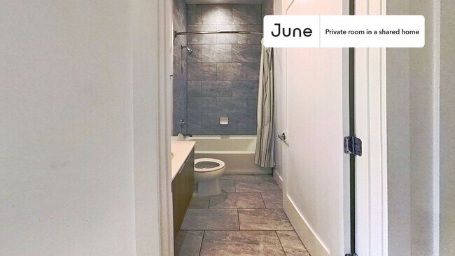 Foto del edificio - Room in Shared 4 bed/2 bath home