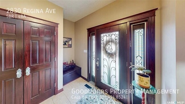 Building Photo - 2830 Regina Ave