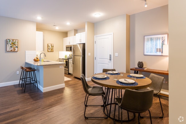 Interior Photo - The Kinloch