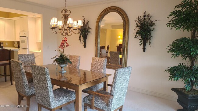 Foto del edificio - 355 N Shore Cir