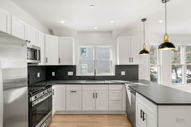 Foto del edificio - 53 Dustin St