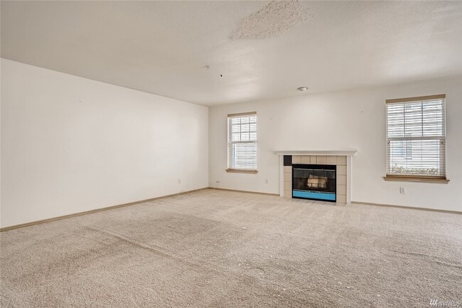 Building Photo - 1160 Monroe Ave NE