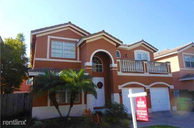 Primary Photo - 14014 SW 154th St
